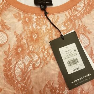 Women's lace pink shirt. Size XL